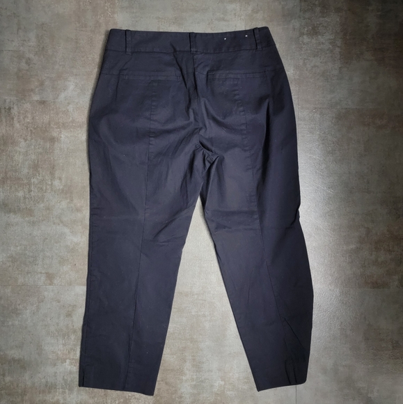 Ann Taylor Kate Fit Navy Women's Cropped Pants Size 8, NWOT - Picture 4 of 9